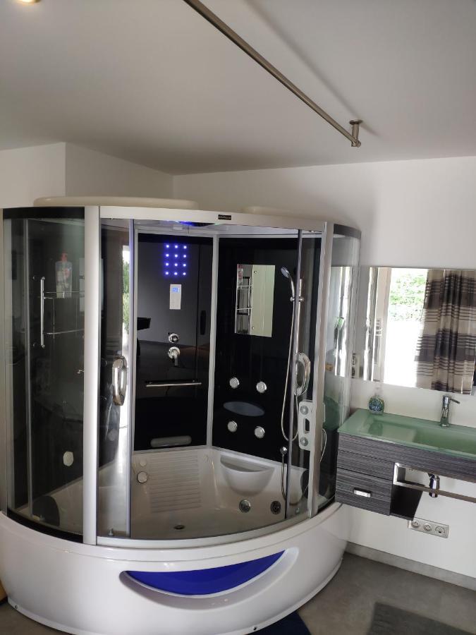 אז'ן Loft Zen Spa Balneo Parking Gratuit Sauna Hammam Billard מראה חיצוני תמונה